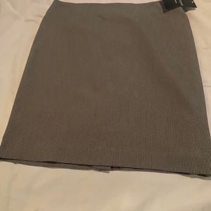 Attire Access Black and White Pencil Skirt